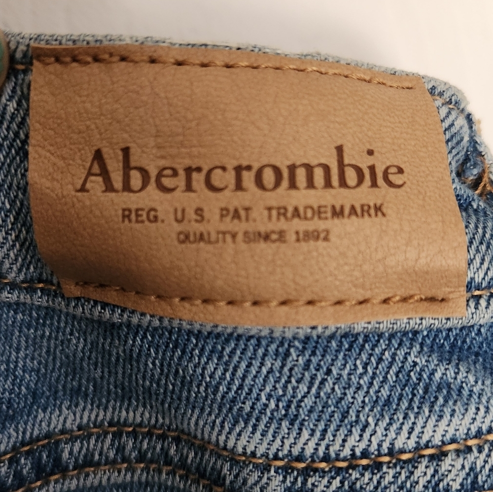 abercrombie Kids Low Rise Baggy Jeans Size 13/14 Short EUC - Picture 5 of 7